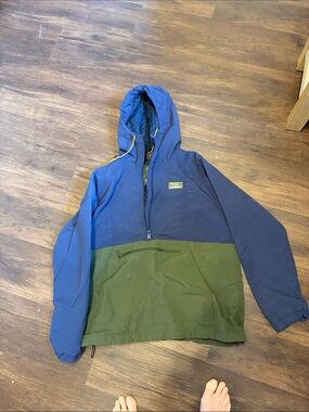 Women’s insulated Adirondack from L.L. Bean size medium